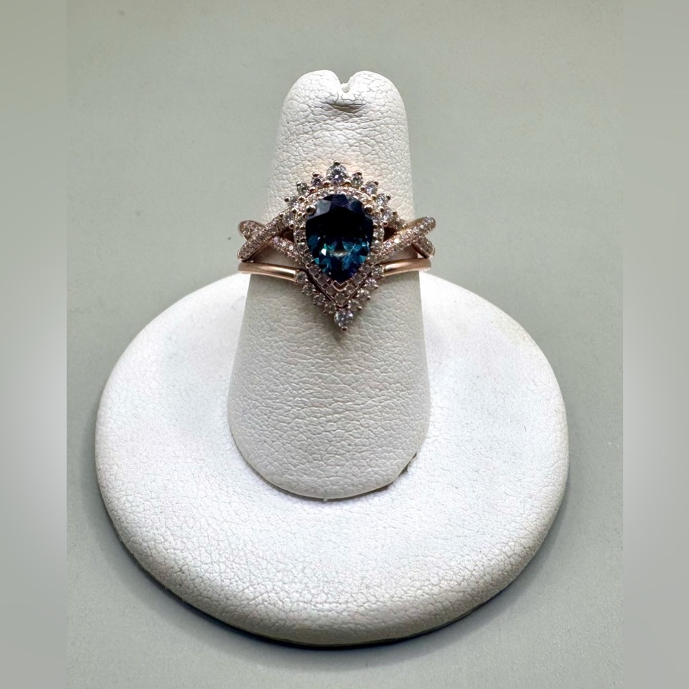 14K Rose Gold Lab Alexandrite And Moissanite Wedding Ring Set
